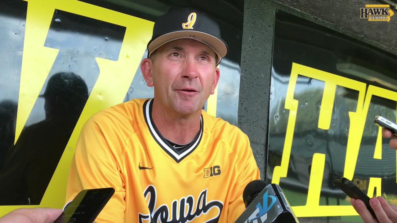 iowa hawkeye baseball caps