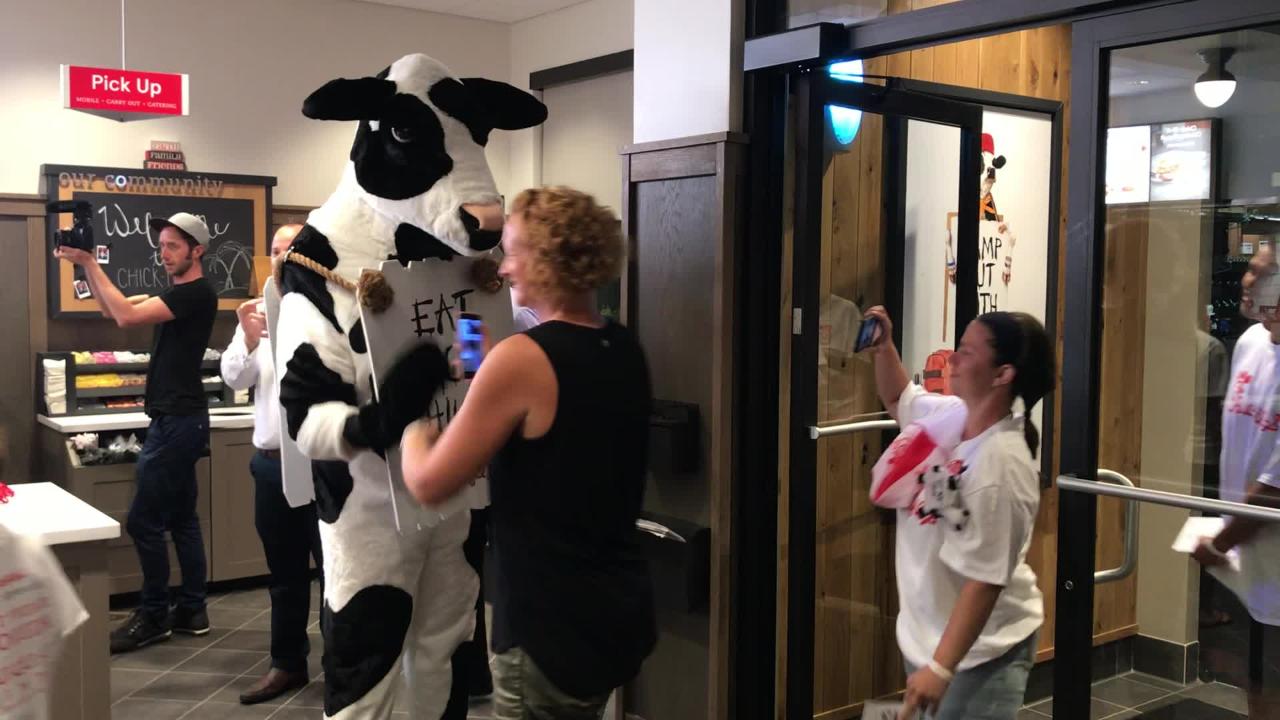 Fort Pierce Chick-fil-A now open, rewards campers with free food for a year