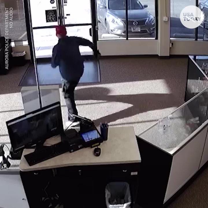 This Might Be The Worst Robbery Attempt Ever 4829