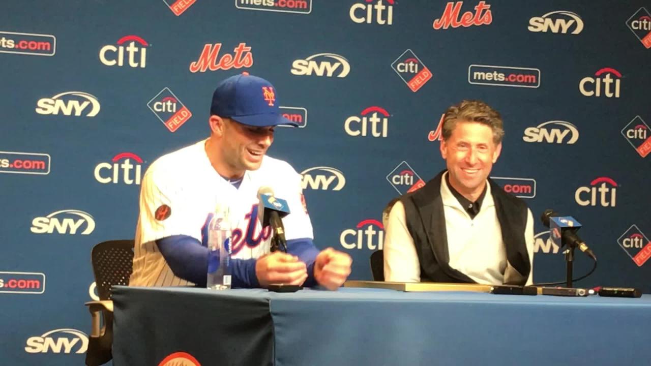 David Wright makes final exit with tears, standing ovation