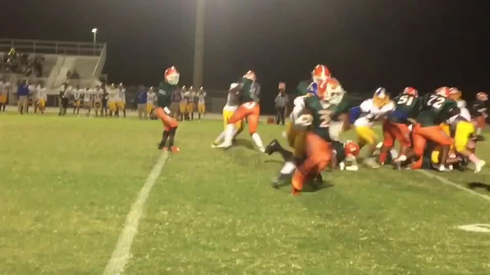 Dunbar Rakes Video: Benjamin has 3 TDs, Dunbar blanks Clewiston 20-0
