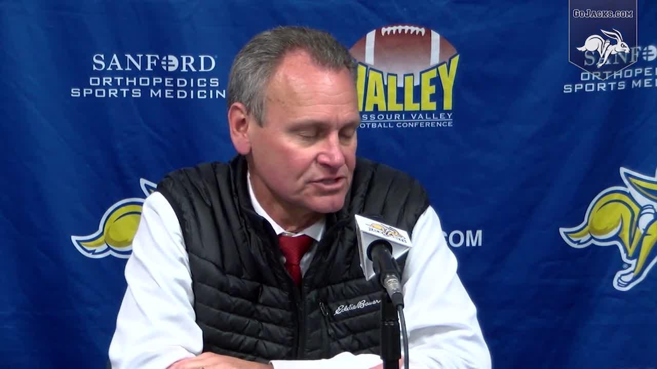 South Dakota State vs. South Dakota: A very cold day for the Coyotes