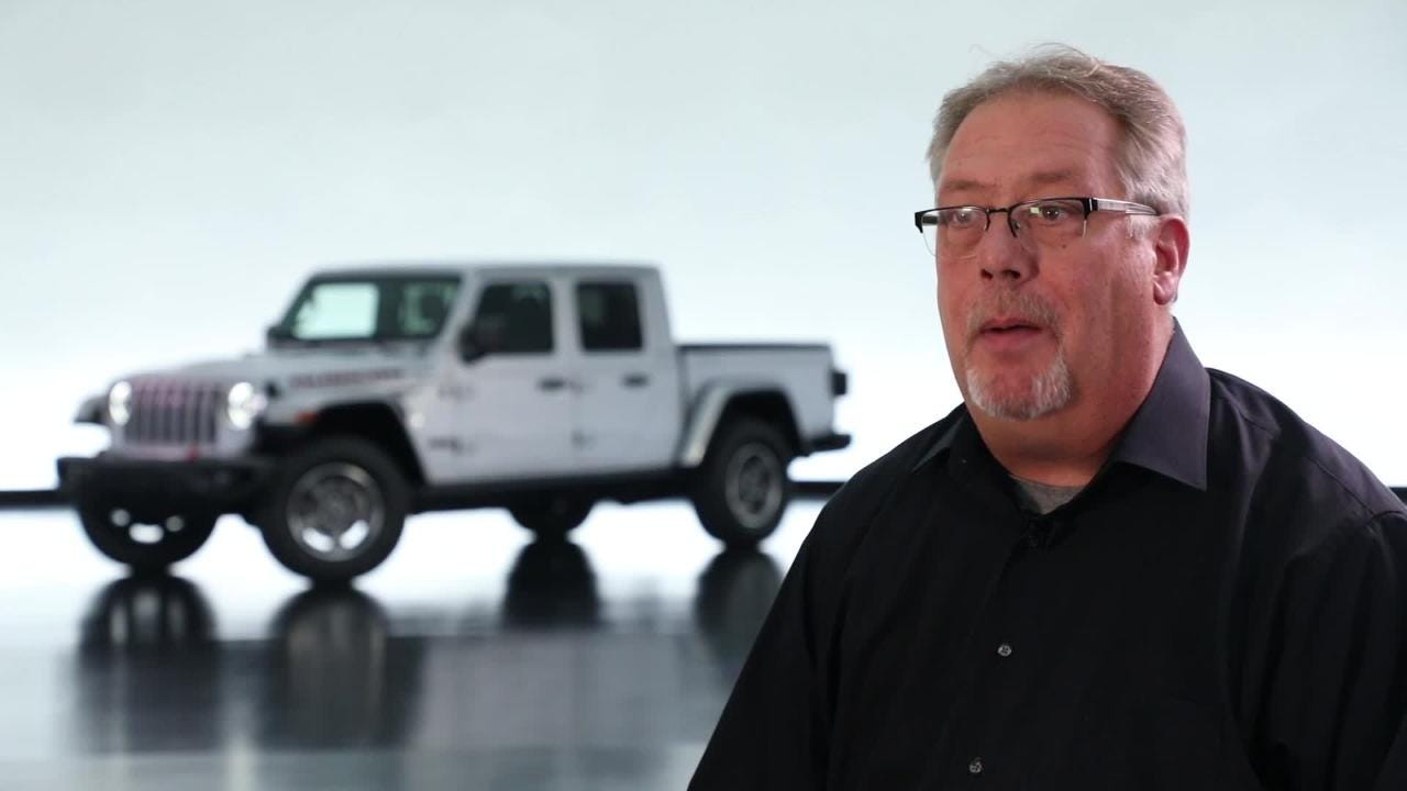 Jeep Rear Screen LA Auto Show: Jeep Gladiator is unveiled as new SUV
