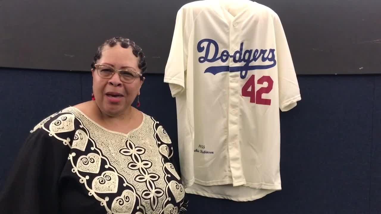 Sanford police chief who forced Jackie Robinson to leave game may have name  removed from park