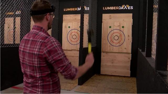 Ax Throwing In Phoenix Lumberjaxes Class Axe Splitter Urban Axes