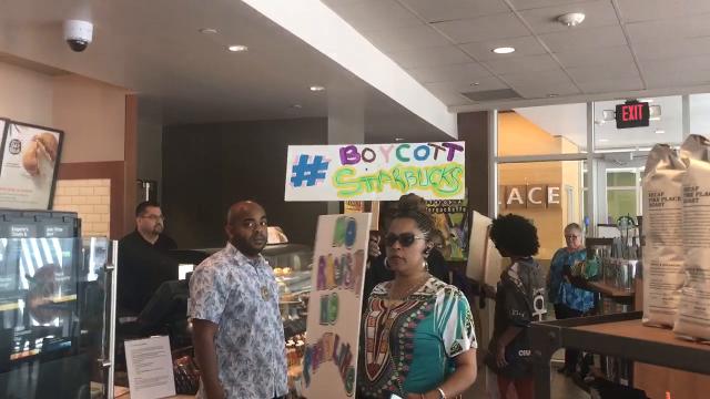 New Starbucks Open bathroom Policy Draws Mixed Reviews From Customers new-starbucks-open-bathroom-policy-draws-mixed-reviews-from-customers