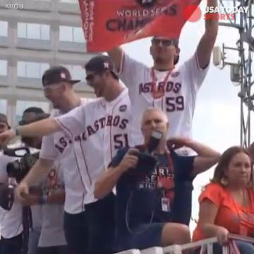 Astros World Series parade hat toss, a Houston tradition