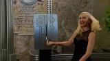 Gwen Stefani lights up the Empire State building