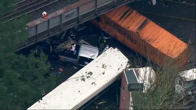 911 calls show Washington train derailment chaos