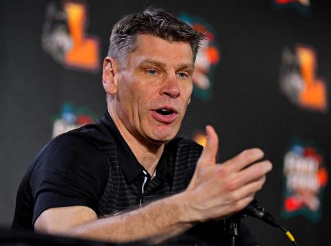 March Madness: What to know about Loyola Chicago's sought-after coach March Madness: What to know about Loyola Chicago's sought-after coach