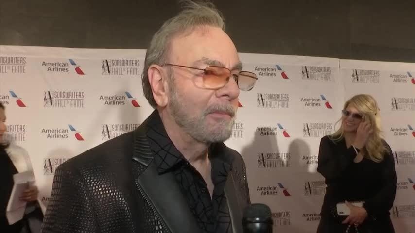 See Neil Diamond Now in a Rare Post-Retirement Appearance