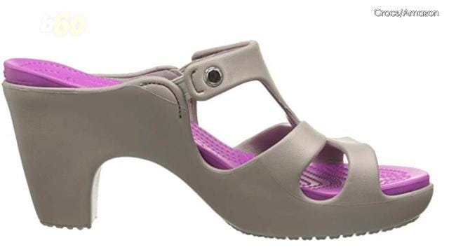 Crocs shutting outlet down