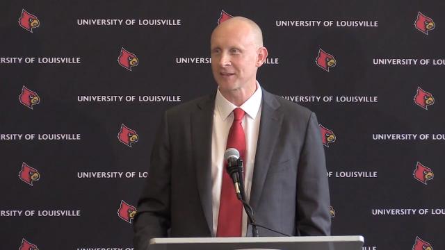 Louisville Head Basketball Coach: A Comprehensive Overview