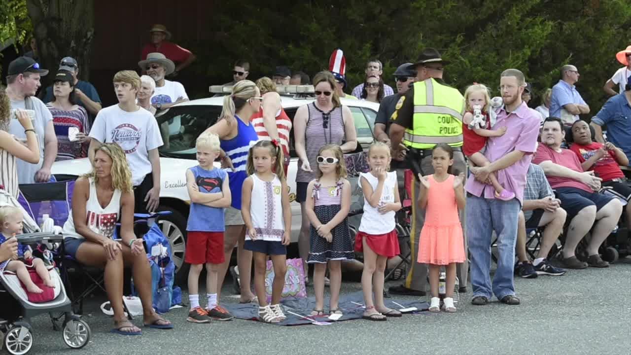 Hockessin residents line streets for annual parade