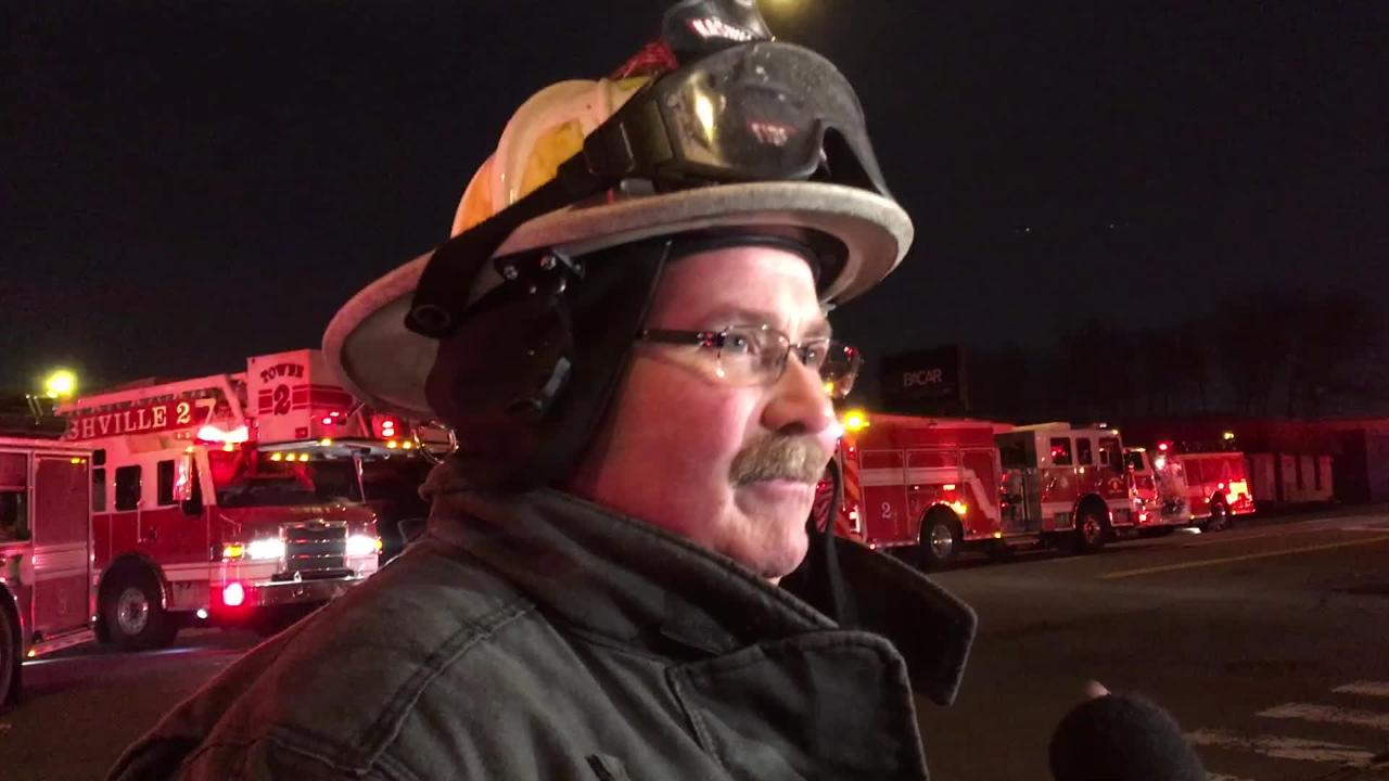 Firefighters respond to building fire in downtown Nashville