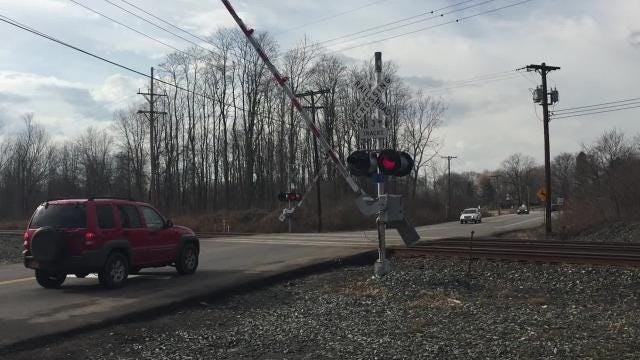 railroad crossing gates malfunction
