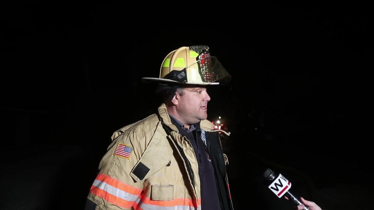 Pet perishes in structure fire that destroys Fort Myers Beach home