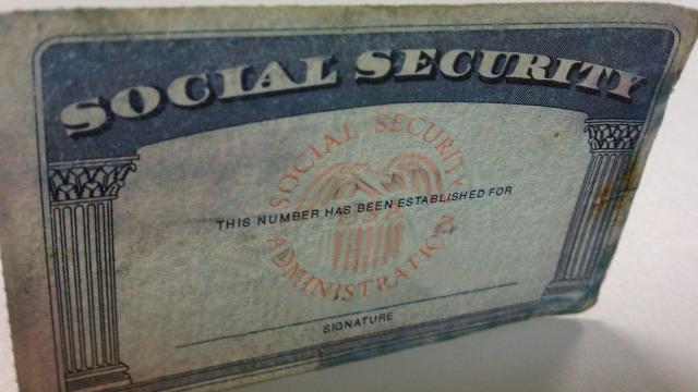 Is it free to switch deals name on social security card