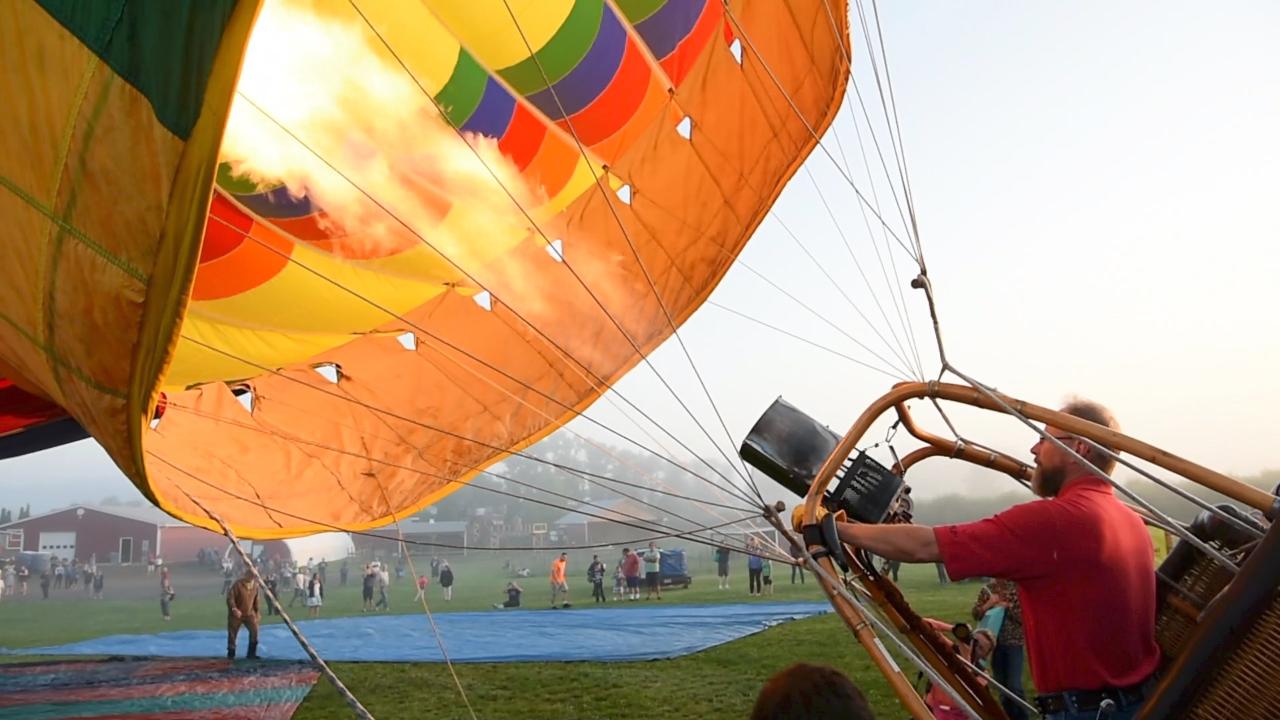 hot air balloon video