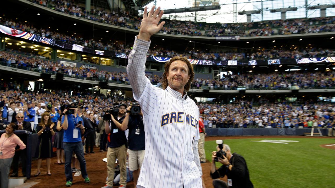 Bob Uecker: Brewers broadcaster getting 'front row' statue – Twin