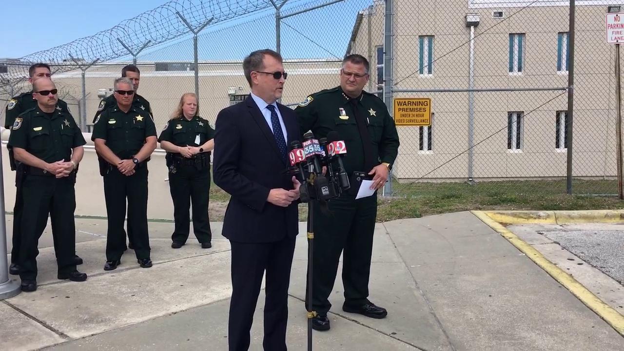 Sentens Maker Death penalty sentence vacated for deputy killer