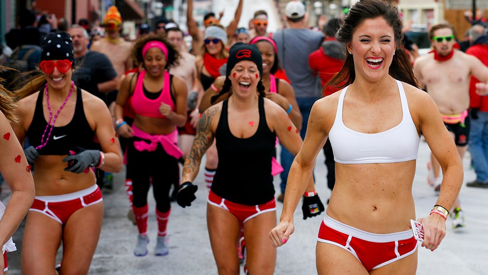 Hundreds participate in Cupid s Undie Run