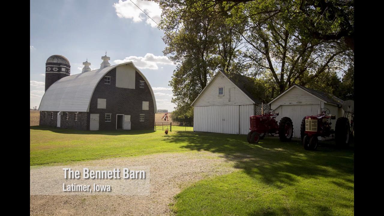 Take A Tour Historic Barns In The Iowa Countryside