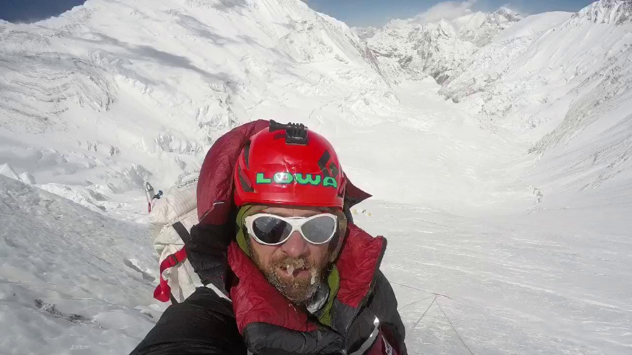 Climber Tells National Geographic He S Lucky To Survive Everest Avalanche