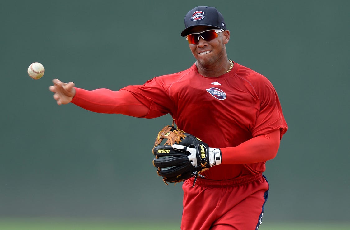 Red Sox prospect Yoan Moncada shines in Futures Game with monster
