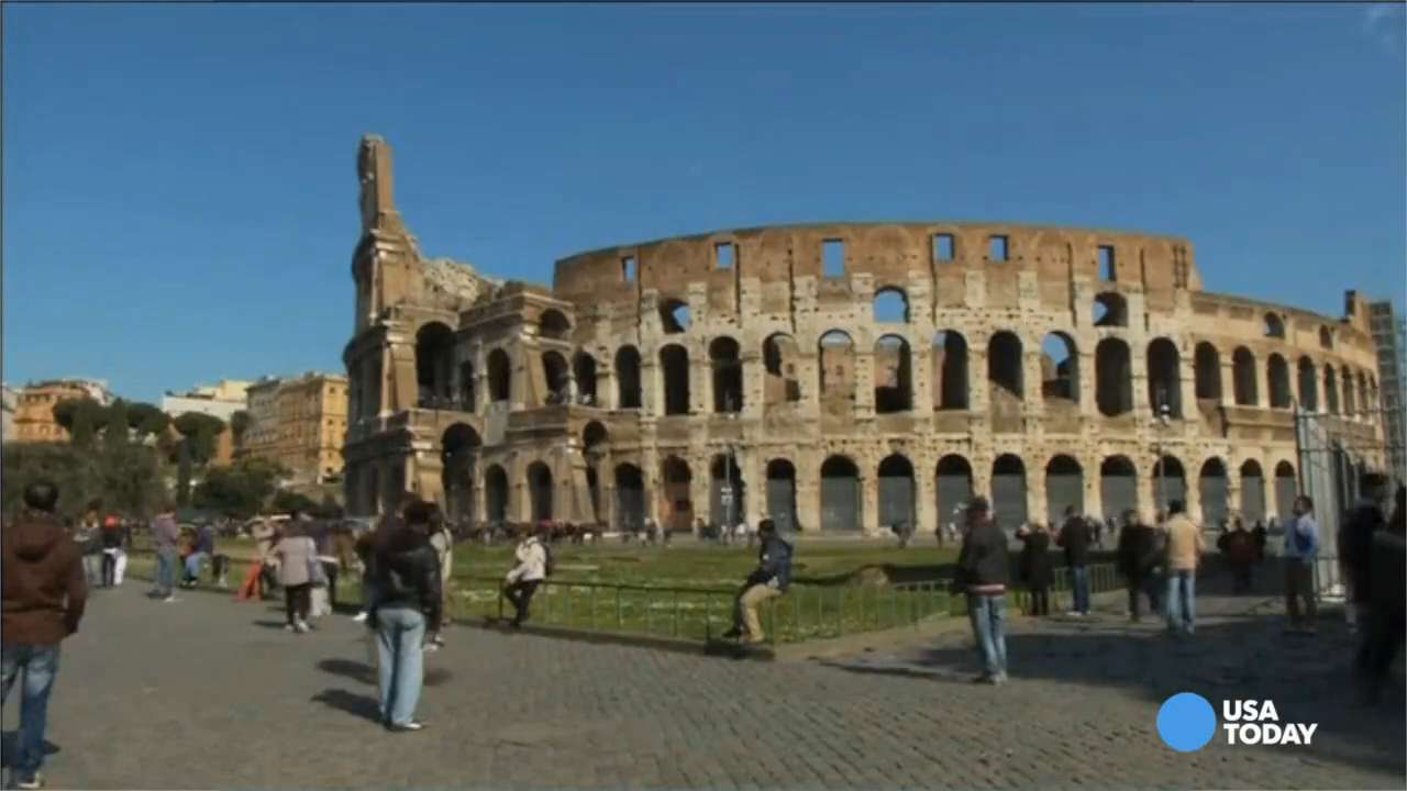 American tourists arrested for vandalizing Colosseum