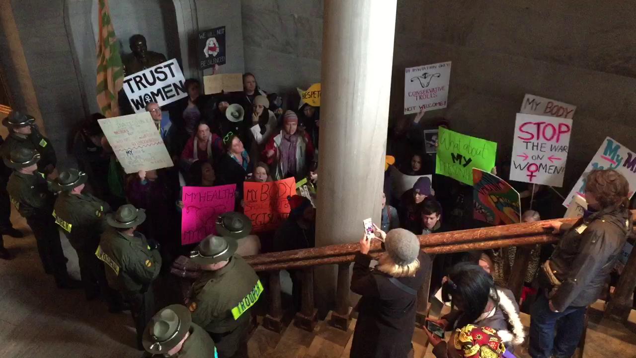 Hundreds rally at Capitol for abortion rights