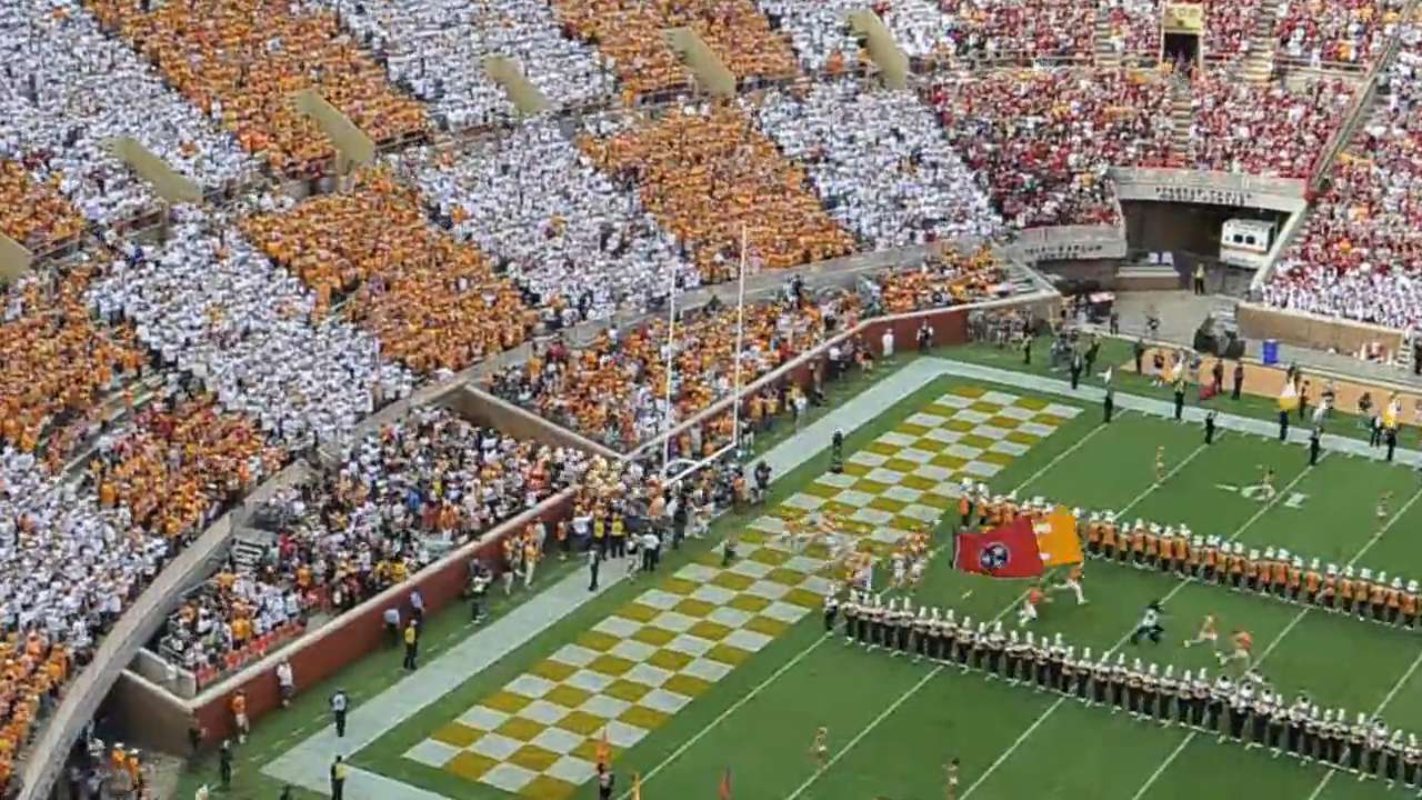 loudest decibel football game