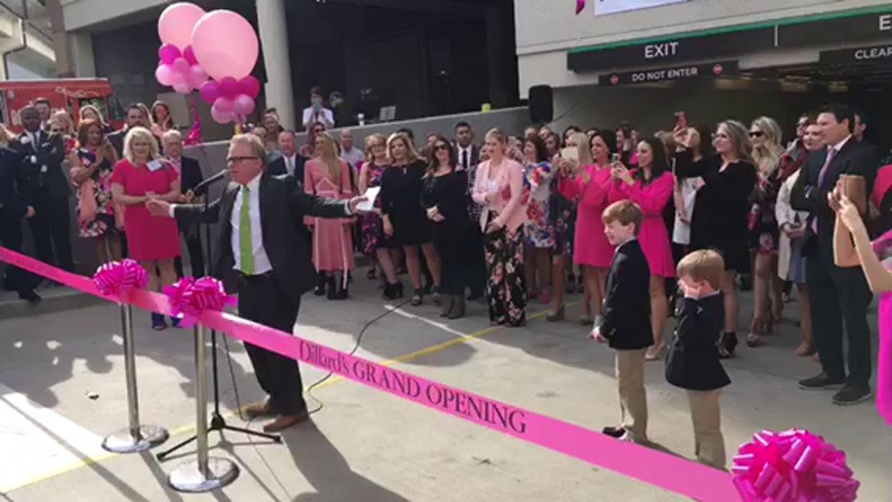 Dillard's, at new Killeen Mall location, holds grand opening event