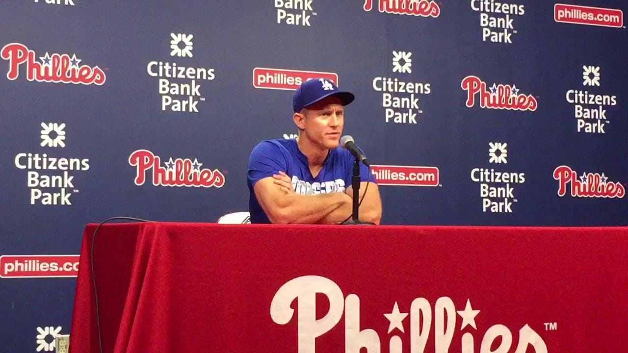 Chase Utley returns to Philadelphia with ovation (Video) - Sports