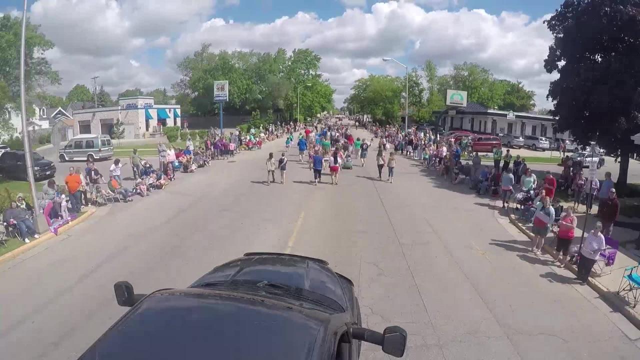 A ride along in the Fond du Lac 2017 Memorial Day Parade